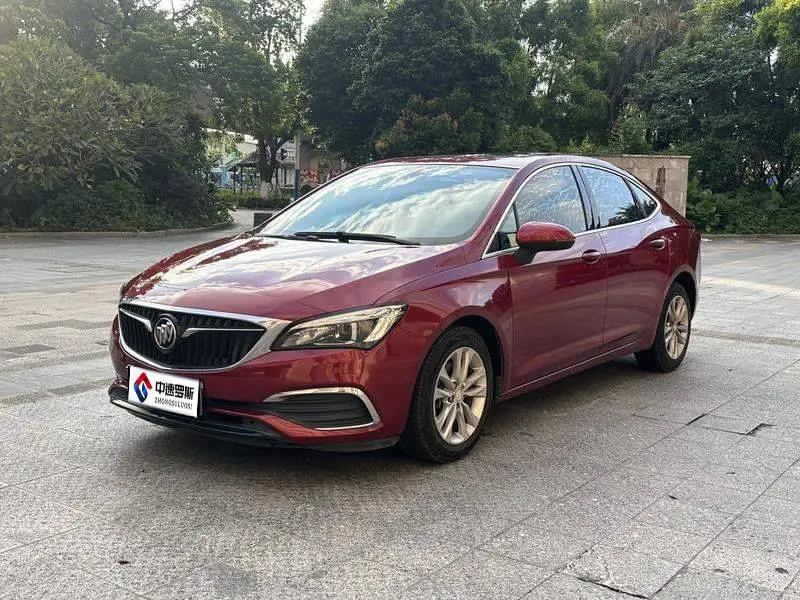 Valeant 2018 Sedan 20T Dual Clutch Elite