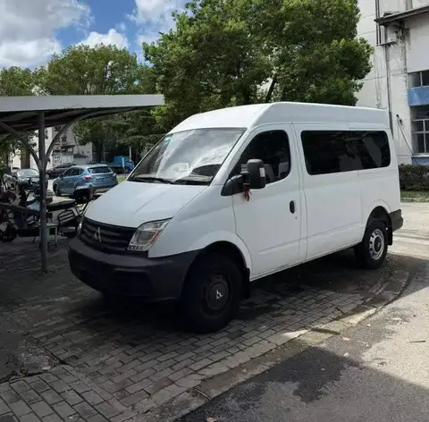 Xintu V80 2014 2.5T Commercial Travel Short Axis Mid-Top