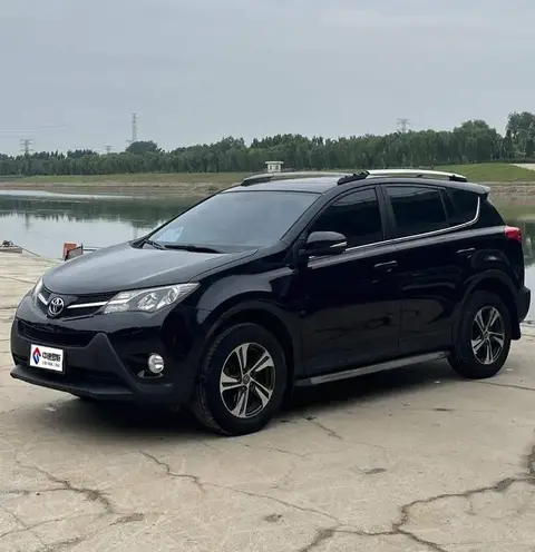 RAV4 Rongfang 2015 2.0L CVT 2WD Fashion Edition