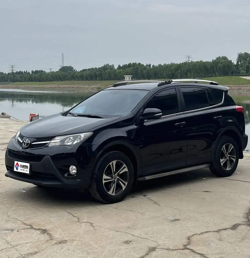 RAV4 Rongfang 2015 2.0L CVT 2WD Fashion Edition