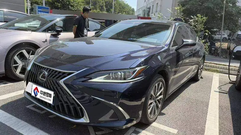 Lexus ES 2022 200 Excellence Edition