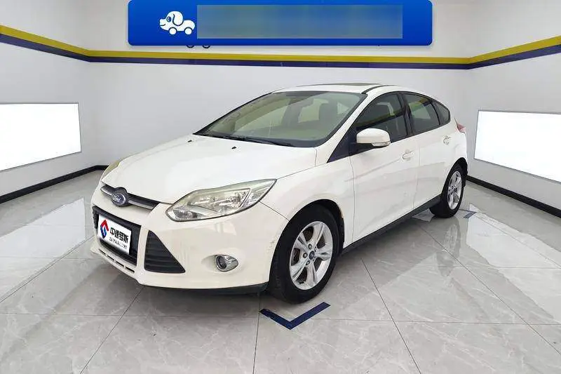Fox 2012 Hatchback 1.6L Automatic Fashion Edition