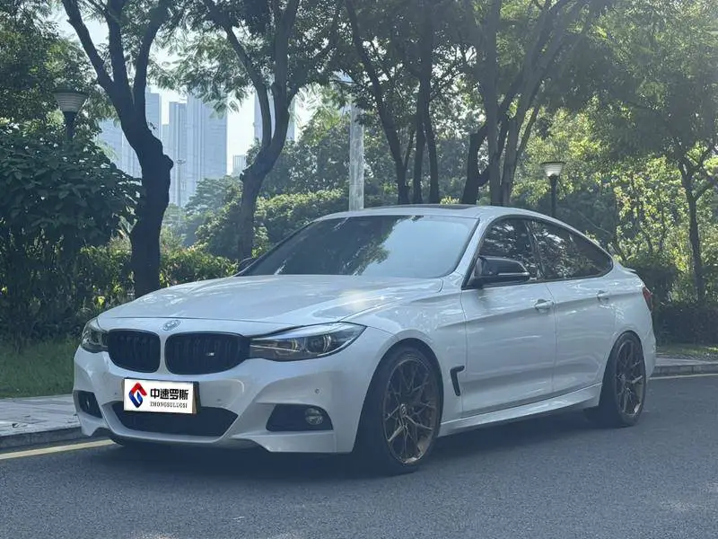 BMW 3 Series GT 2018 320i Fashion Edition
