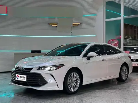 Asian Dragon 2019 Dual เครื่องยนต์ 2.5L XLE Premium Edition National VI