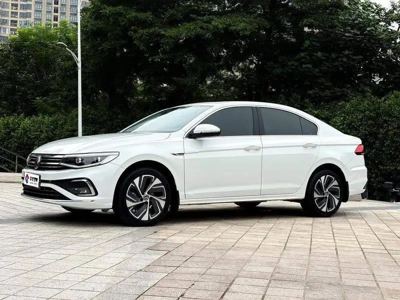 Bora 2023 200TSI DSG Joy Edition