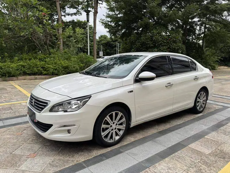Peugeot 408 2015 1.2T Automatic Glory Edition