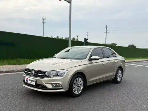Bora 2017 1.6L Automatic Comfort