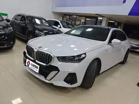 BMW 5 Dòng xe 2024 525Li M Sport Package