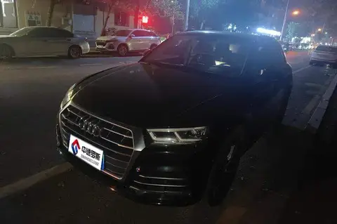 Audi Q5L 2018 40 TFSI Honor Fashionable National V