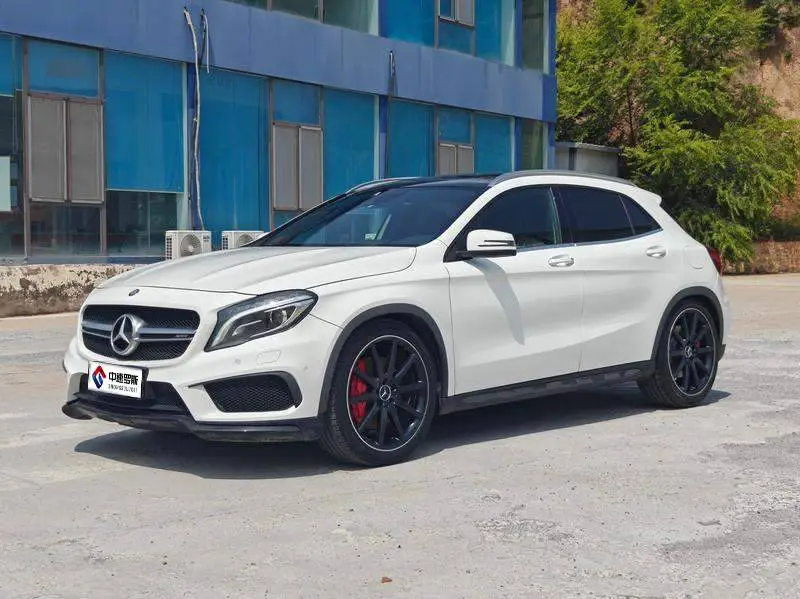 Mercedes-Benz GLA AMG 2015 AMG GLA 45 4MATIC