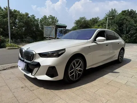 BMW i5 2024 eDrive 35L Premium M Sport Package