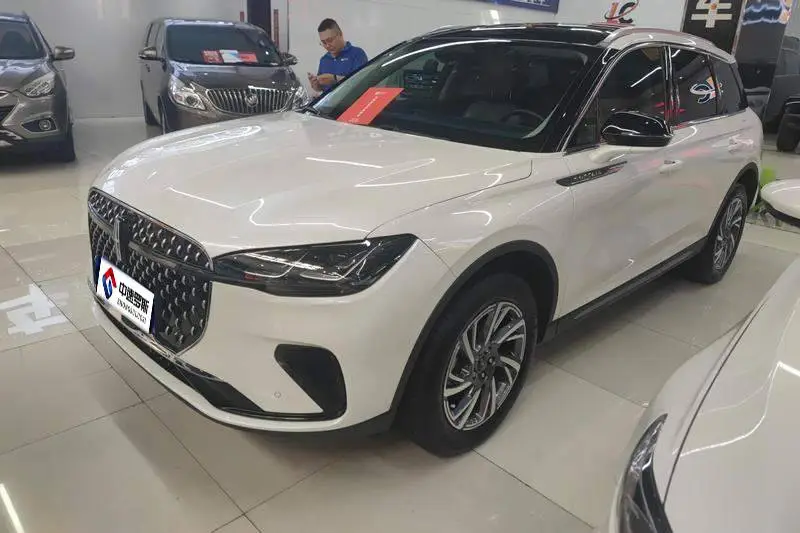 adventurer 2024 2.0T 2WD Premium Edition