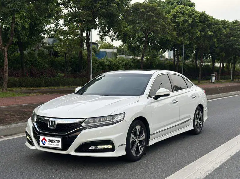 Spirior 2017 2.4L Luxury Edition