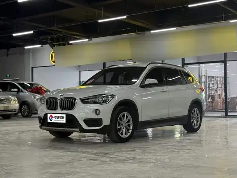 BMW X1 2019 sنظام الدفع18Li Fashion Edition
