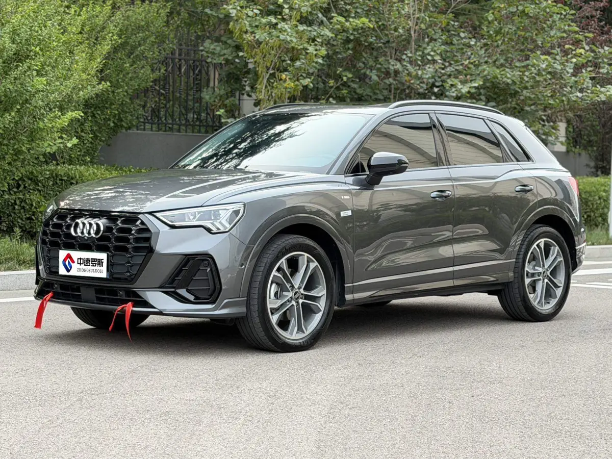 Audi Q3 2023 35 TFSI Fashion Dynamic Edition (1.4T)