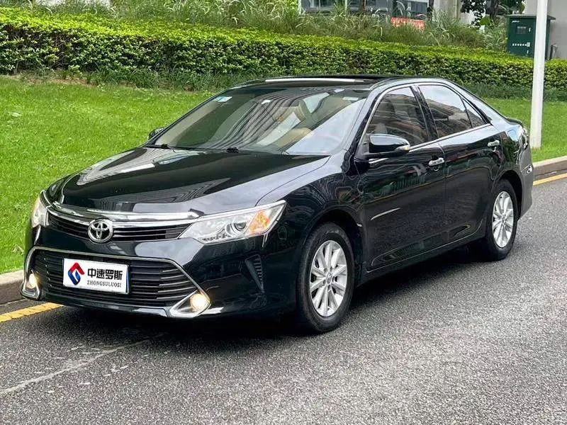 Camry 2016 2.0G 10th Anniversary Leading Edition