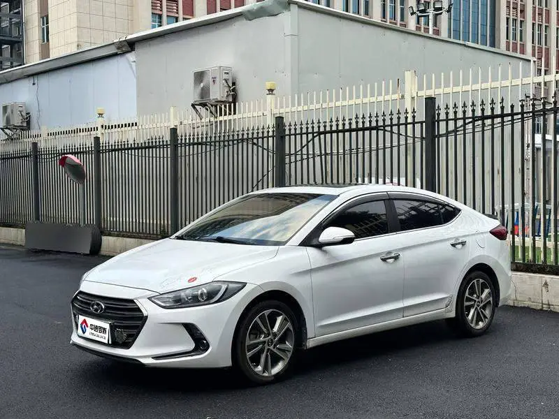 Leading 2016 1.6L Automatic Intelligent Elite