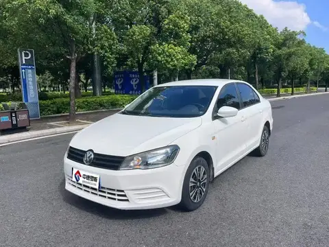 Jetta 2015 1.6L Manual Fashion الطراز