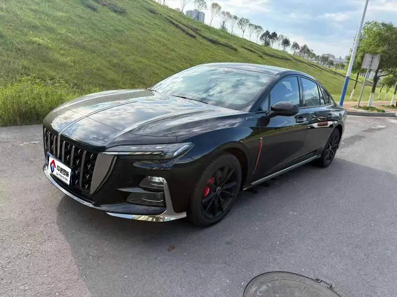 Hongqi H6 2025 Model 2.0T Premium Edition