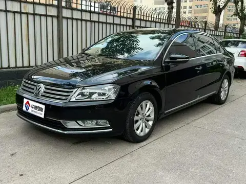 Magotan 2012 2.0TSI Luxury รุ่น