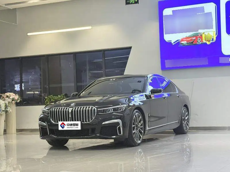 BMW 7 Series 2021 740Li Leading M Sport Package