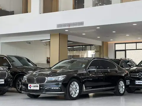 BMW 7 السلسلة 2017 730Li Leading Edition