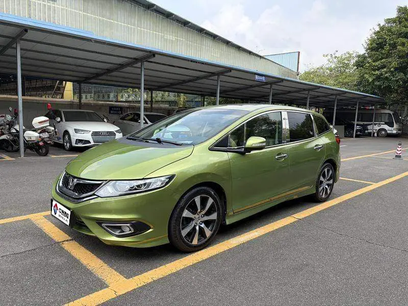 Jed 2014 1.8L CVT Luxury Premium Edition 5 Seaters