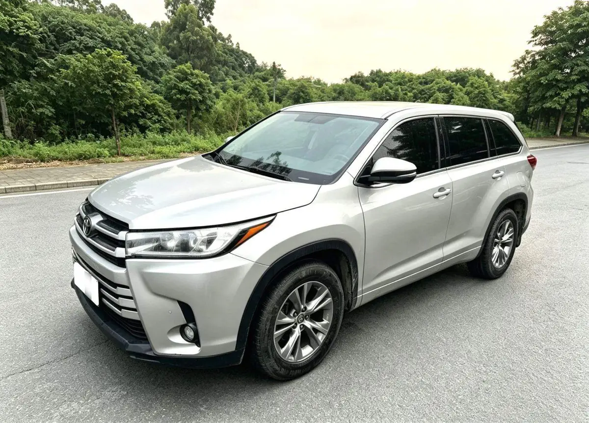 Highlander 2018 2.0T 4WD Elite Edition 7 Seater National VI