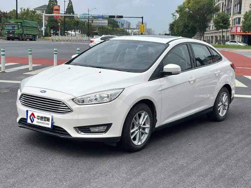 Fox 2017 Sedan 1.6L Automatic Fashion Smart Edition