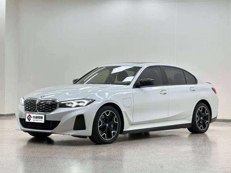 BMW i3 2023 eระบบขับเคลื่อน 40 L Night Edition