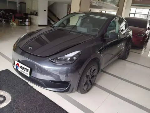 الطراز Y 2024 rear-wheel drive version