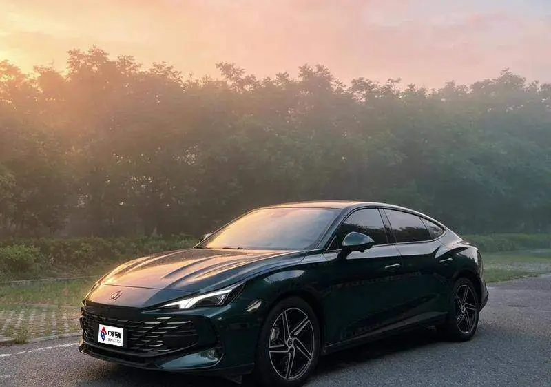 MG7 2023 1.5T DCT Luxury Edition
