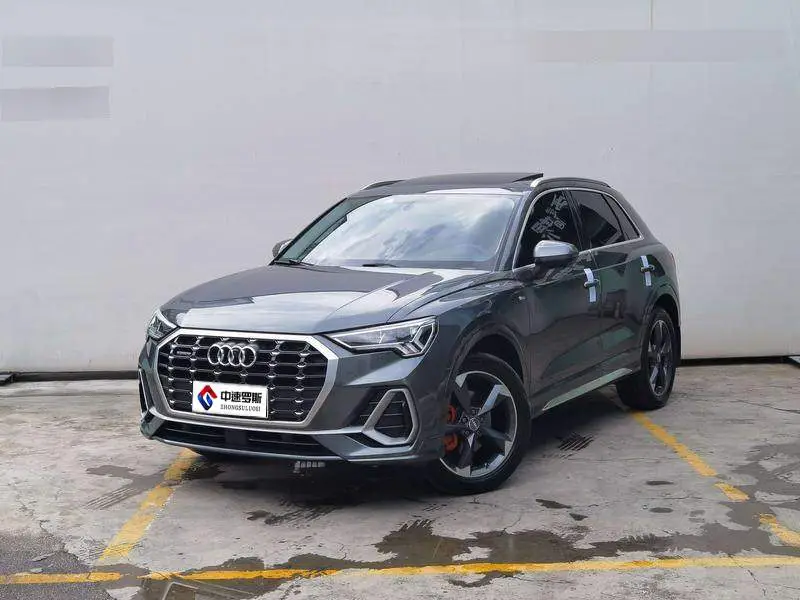 Audi Q3 2019 40 TFSI quattro stylish and dynamic model