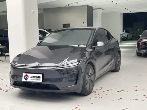 Model Y 2025 rear-wheel drive first edition