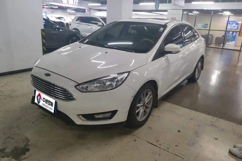 Fox 2015 EcoBoost 125 Sedan Automatic Super Energy Fashion Edition
