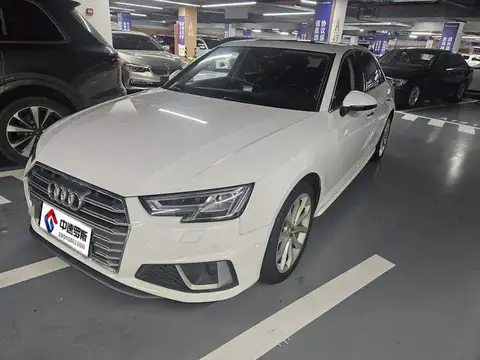 Audi A4L 2018 30th Anniversary Mẫu 40 TFSI Fashion Mẫu