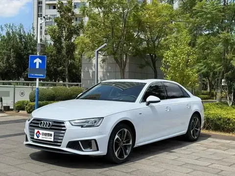 Audi A4L 2019 40 TFSI Sports National VI