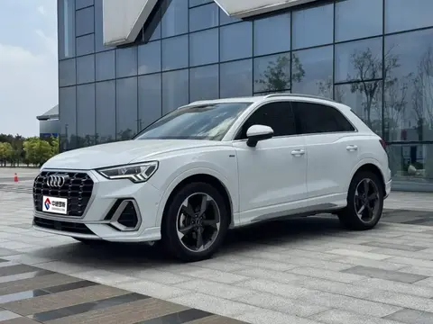 Audi Q3 2022 35 TFSI Stylish and Dynamic