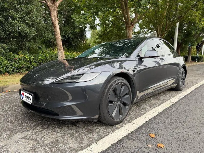 Modèle 3 2023 rear-wheel drive version