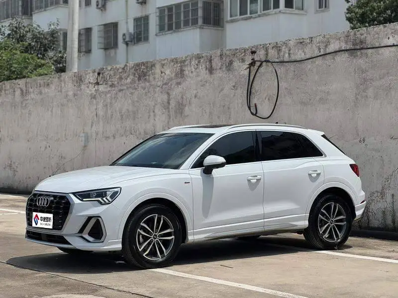 Audi Q3 2022 35 TFSI Progressive Dynamic Edition