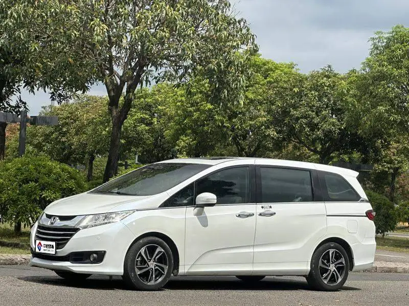 Odyssey 2015 2.4L Luxury Edition