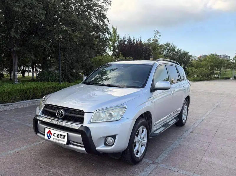 RAV4 Rongfang 2011 2.0L Automatic Classic Edition