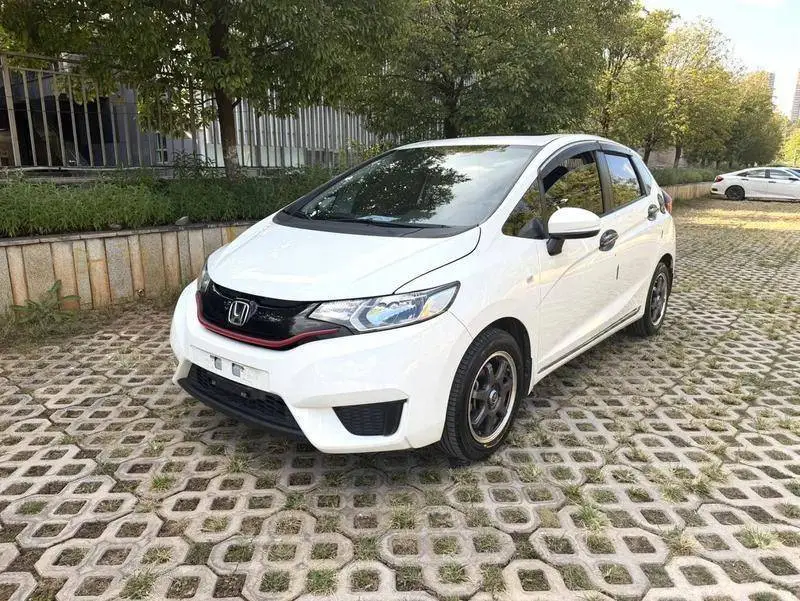 Fit 2016 1.5L LXS CVT Comfort Sunroof Edition