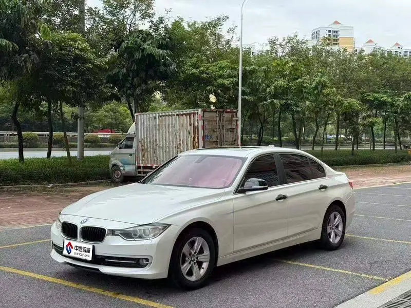 BMW 3 Series 2015 320Li Fashion Edition