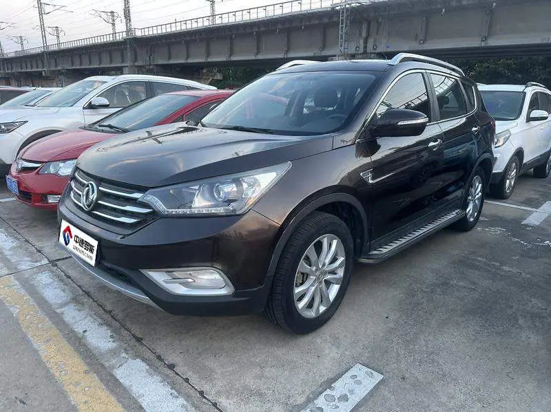 Dongfeng Fengshen AX7 2015 2.0L Automatic Zhiyi