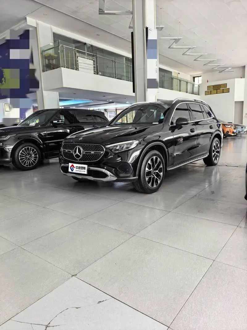 Mercedes-Benz GLC 2023 GLC 260 L 4MATIC Dynamic 5-seater