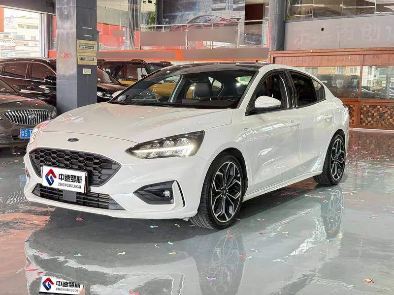 Fox 2020 Sedan EcoBoost 180 Automatic ST Line
