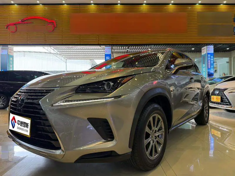 Lexus NX 2017 300h Front-Drive Fashion Edition