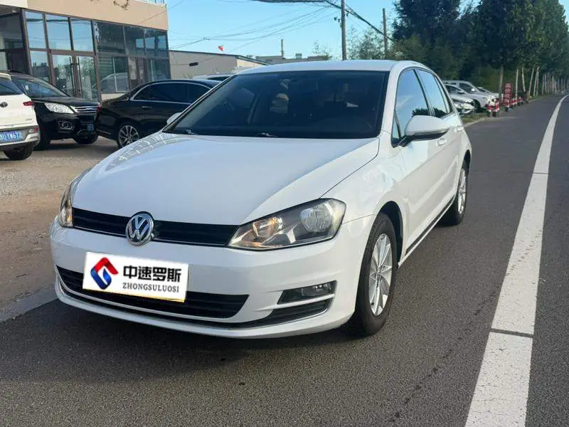 Golf 2016 1.6L Automatic Fashion Model