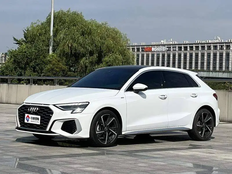 Audi A3 2022 Sportback 35 TFSI Stylish and sporty